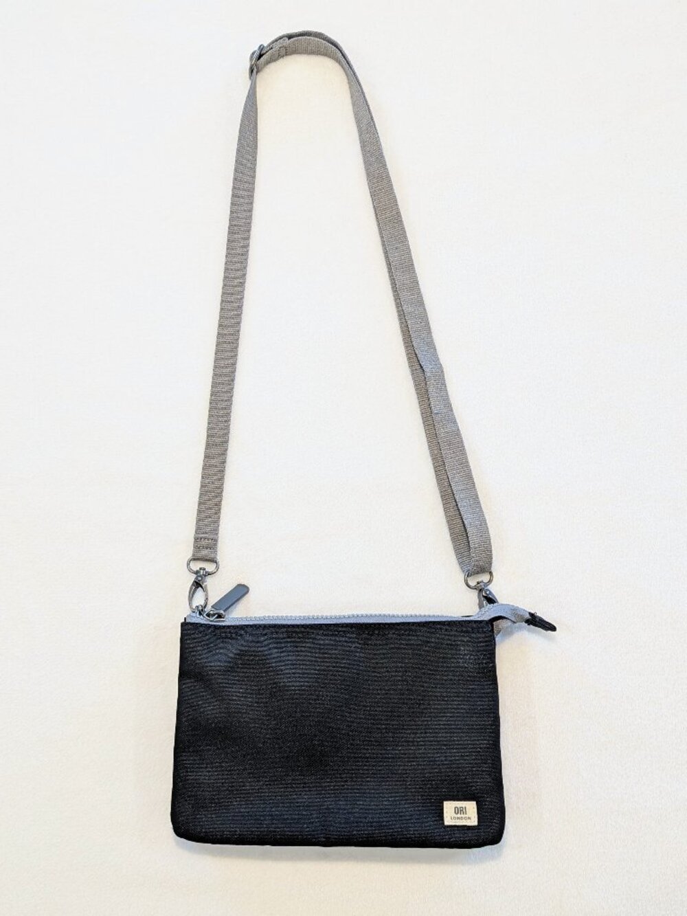 ORI London Carnaby Crossbody Back Black Ash Gray Strap Purse Wallet